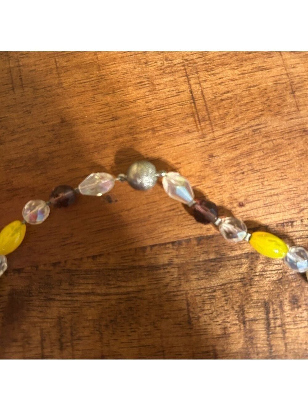 Multicolored beaded necklace - Picture 2 of 4